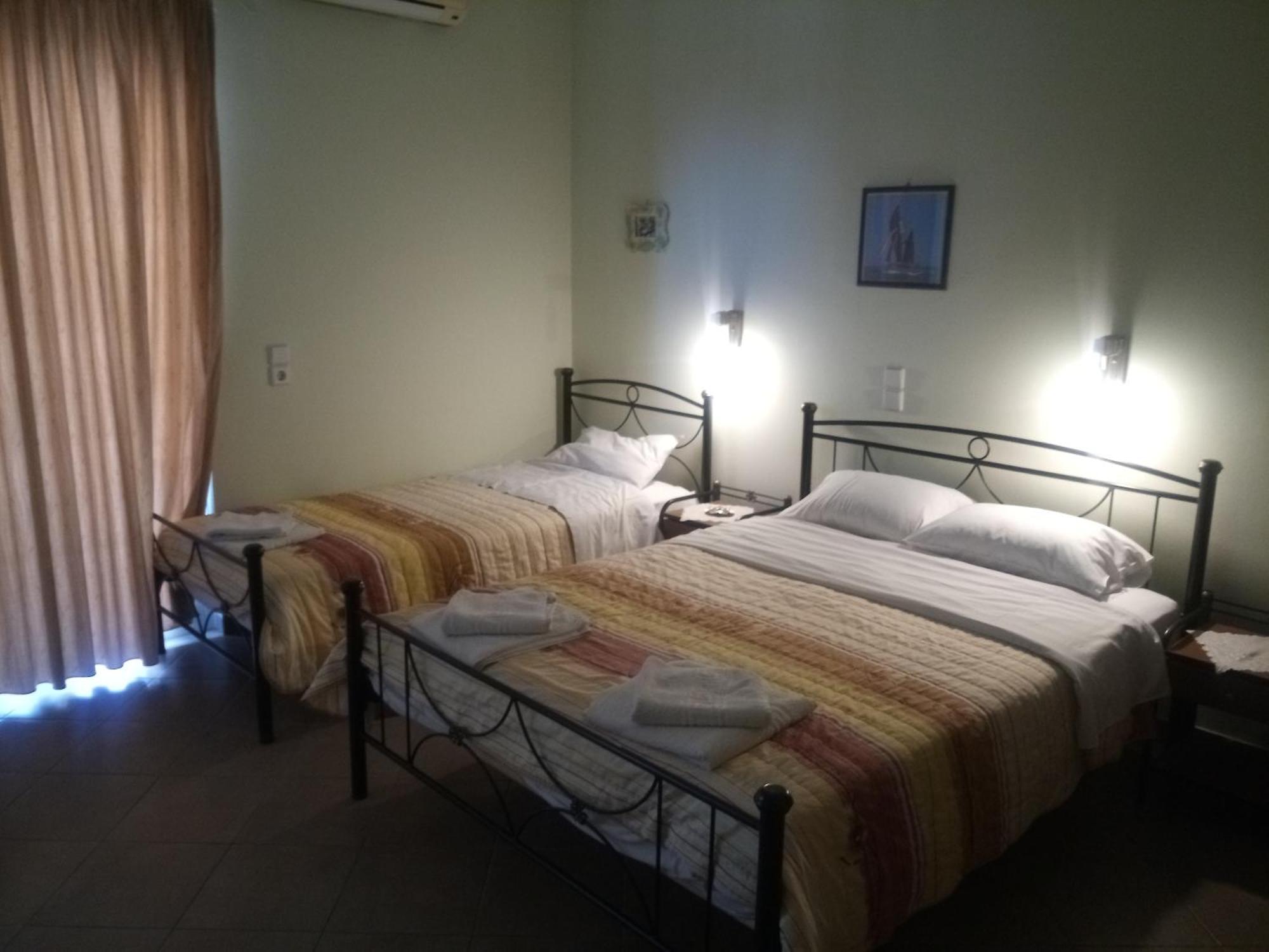 Evgenia Rooms Skála Habitación foto